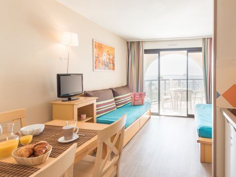 STUDIO 5 personnes - 1 coin nuit - Vue mer - Terrasse ou balcon