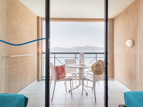 STUDIO 5 personnes - 1 coin nuit - Vue mer - Terrasse ou balcon