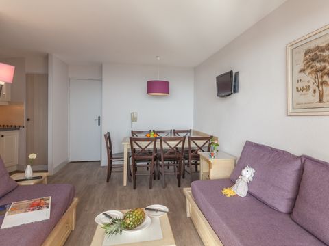 APPARTEMENT 6 personnes -  1 chambre + 1 coin nuit - Terrasse ou balcon - Vue sur le jardin