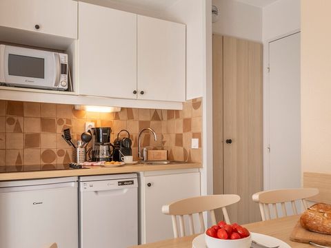 APPARTEMENT 4 personnes -  1 chambre - Terrasse ou balcon - Vue sur le jardin