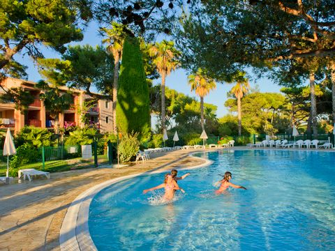Pierre & Vacances Residence La Pinède - Camping Var