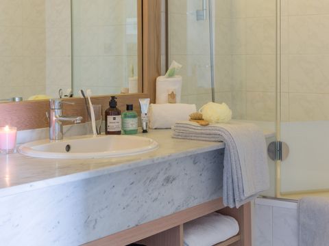 APPARTEMENT 4 personnes - - 1 chambre - Terrasse ou balcon - Spacieux