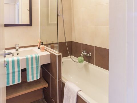 APPARTEMENT 4 personnes - 1 CHAMBRE - VUE JARDIN