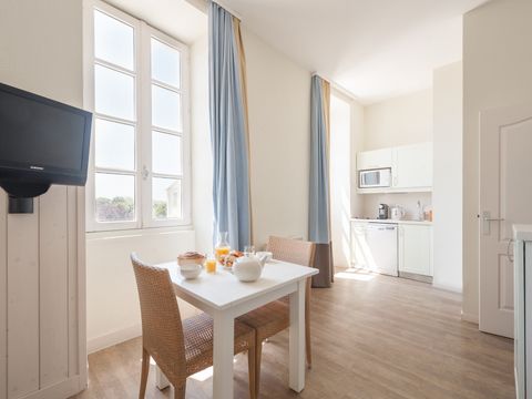 STUDIO 3 personnes - Terrasse - Rez-de-Jardin