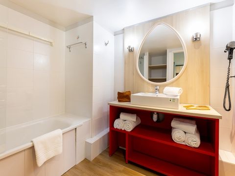 APPARTEMENT 6 personnes - - 1 chambre - Vue sur le jardin