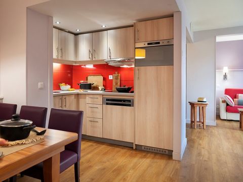 APPARTEMENT 6 personnes - - 1 chambre + 1 alcôve - Vue sur le jardin