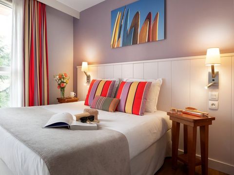 APPARTEMENT 6 personnes - - 1 chambre + 1 alcôve - Vue sur le jardin