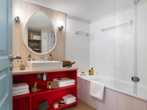 APPARTEMENT 4 personnes - - 1 chambre - Vue sur le jardin