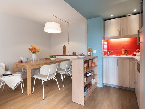 APPARTEMENT 6 personnes - - 1 chambre + 1 alcôve - Vue sur le jardin