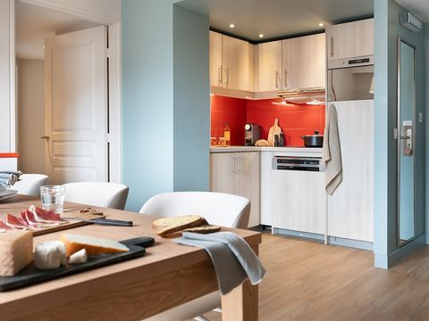 APPARTEMENT 6 personnes - - 2 chambres - Balcon