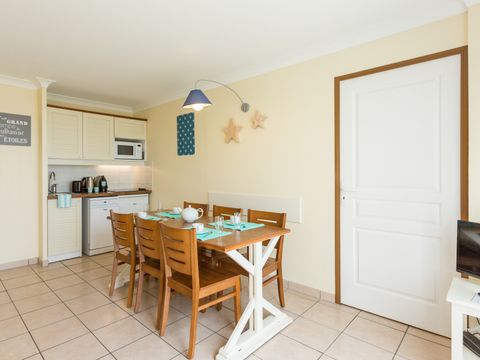 APPARTEMENT 6 personnes - 2 chambres - Balcon