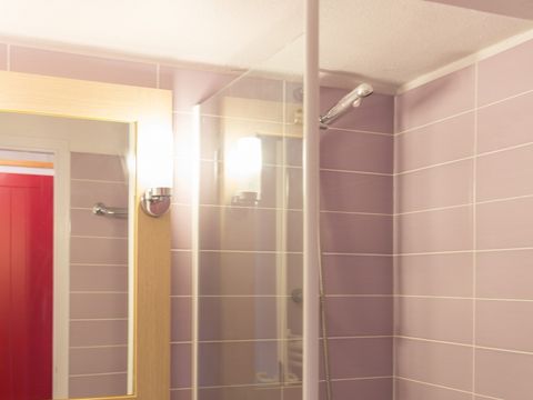 STUDIO 5 personnes - 1 coin nuit