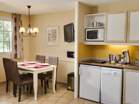 APPARTEMENT 5 personnes - 1 chambre - Vue sur le golf