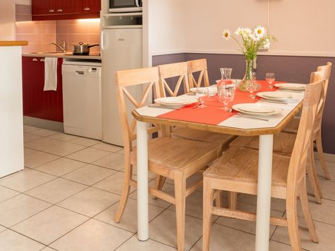 APPARTEMENT 7 personnes - 1 chambre + 1 coin nuit