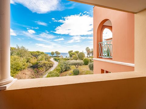 Appartement 4 personnes - 1 chambre - Terrasse ou balcon - Vue sur la mer - Climatisé