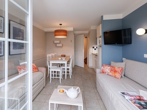 APPARTEMENT 6 personnes - 1 chambre + 1 coin nuit - Terrasse ou balcon - Vue mer - Rénové