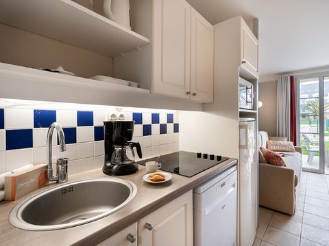 APPARTEMENT 6 personnes - 1 chambre + 1 coin nuit - Terrasse ou balcon - Vue mer - Rénové