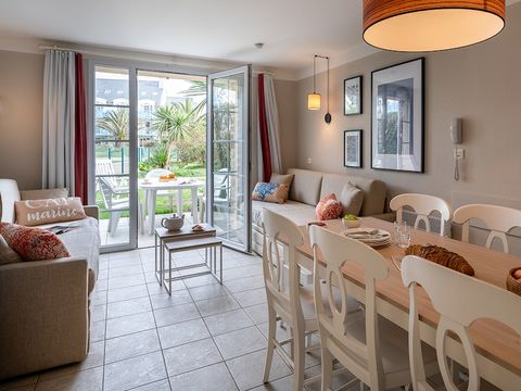 APPARTEMENT 6 personnes - 1 chambre + 1 coin nuit - Terrasse ou balcon - Vue mer - Rénové