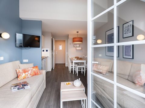 APPARTEMENT 6 personnes - 1 chambre + 1 coin nuit - Terrasse ou balcon - Vue mer - Rénové