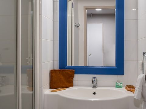 APPARTEMENT 8 personnes - 2 chambres + 1 coin nuit - Terrasse ou balcon - Vue mer - Rénové