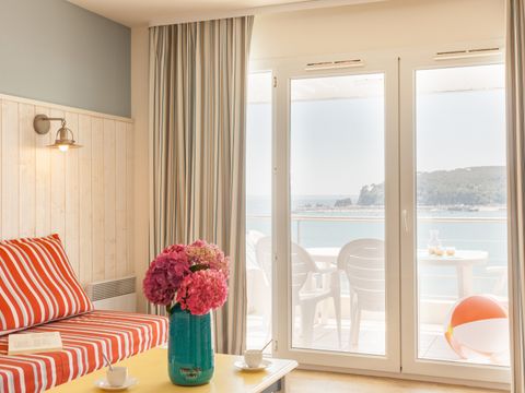 APPARTEMENT 6 personnes - - 1 chambre + 1 alcôve - Terrasse ou balcon - Vue sur la mer