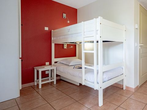 STUDIO 5 personnes - 1 coint nuit - terrasse rez-de-chaussée - climatisé - rénové