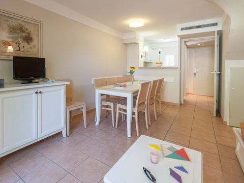 MAISON 6 personnes - 2 chambres - duplex - terrasse - climatisé - rénové