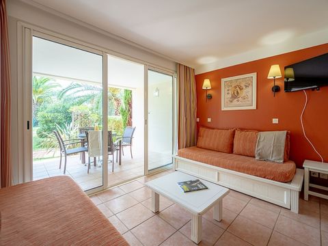 STUDIO 4 personnes - 1 coin nuit - Terrasse ou balcon - Climatisé