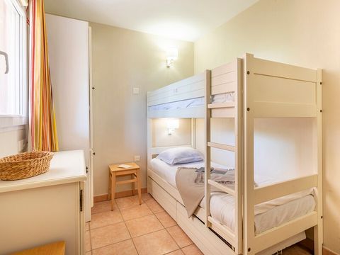 STUDIO 5 personnes - 1 coint nuit - terrasse rez-de-chaussée - climatisé - rénové