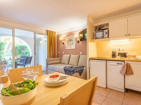 STUDIO 5 personnes - 1 coint nuit - terrasse rez-de-chaussée - climatisé - rénové