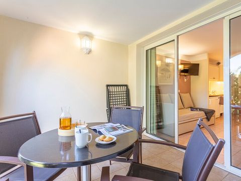 STUDIO 5 personnes - 1 coint nuit - terrasse rez-de-chaussée - climatisé - rénové