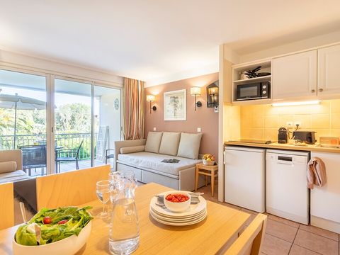 Appartement 5 personnes - 1 chambre - Terrasse ou balcon - Vue sur la piscine - Climatisé