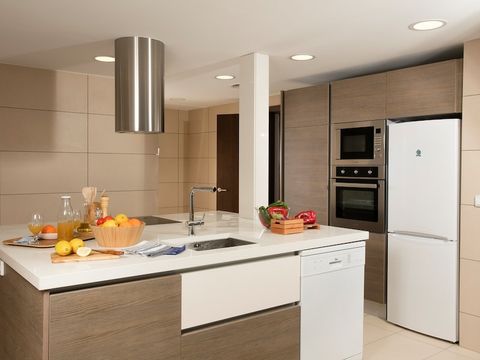APPARTEMENT 8 personnes - 3 chambres - Balcon - Vue Mer