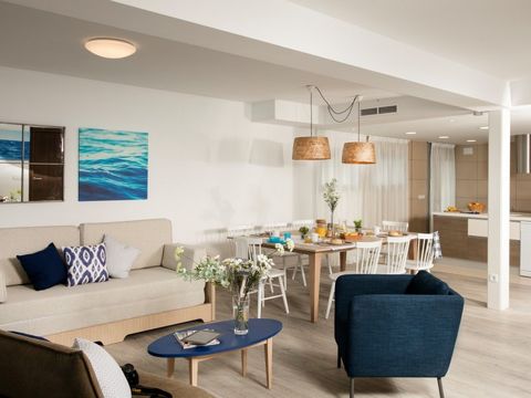 APPARTEMENT 8 personnes - 3 chambres - Balcon - Vue Mer