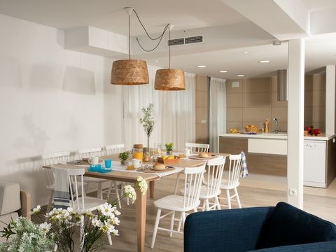APPARTEMENT 8 personnes - 3 chambres - Balcon - Vue Mer