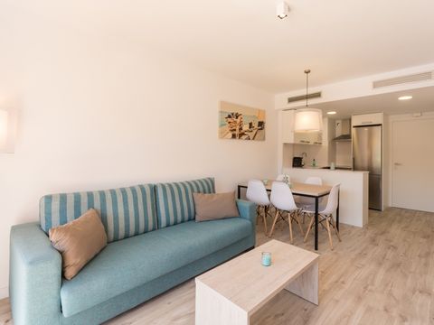 APPARTEMENT 6 personnes - 2 CHAMBRES - BALCON