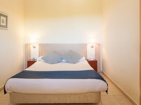 APPARTEMENT 5 personnes - (max. 4 adultes) Standard-Eco BVL25