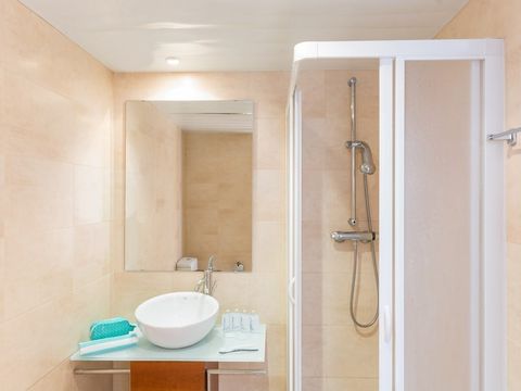 APPARTEMENT 5 personnes - 1 chambre + 1 coin nuit