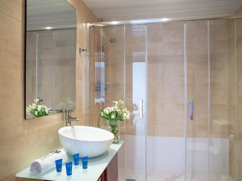 APPARTEMENT 6 personnes - 2 chambres