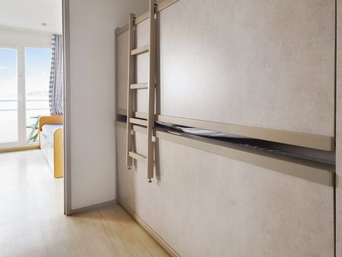 STUDIO 4 personnes - 1 coin nuit - Balcon - Vue mer