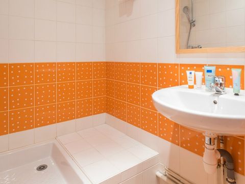 APPARTEMENT 6 personnes - 1 chambre + 1 coin nuit - Balcon