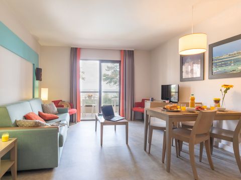 APPARTEMENT 5 personnes - 1 CHAMBRE - TERRASSE OU BALCON