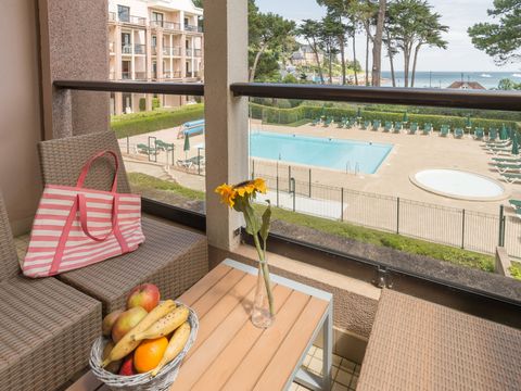 APPARTEMENT 5 personnes - 1 CHAMBRE - TERRASSE OU BALCON - VUE MER