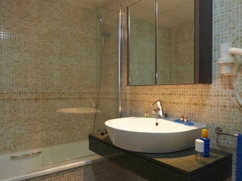 APPARTEMENT 6 personnes - 2 chambres - balcon