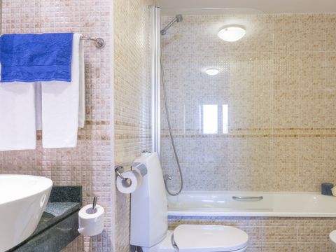 APPARTEMENT 8 personnes - 3 chambres - terrasse spacieuse
