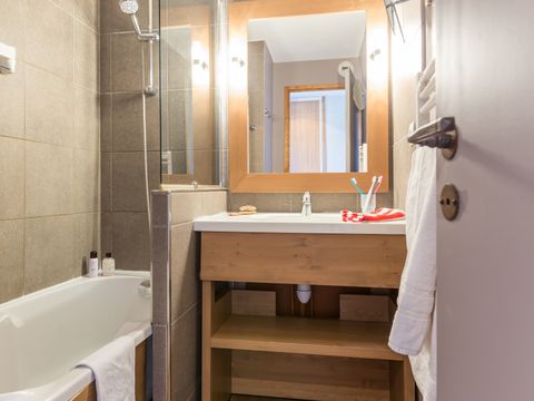 APPARTEMENT 4 personnes - 1 chambre à coucher - exposition sud