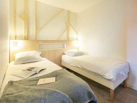 STUDIO 4 personnes - Studio 4 personnes - 1 coin nuit - Exposition sud - Entre 28 et 32 m² (AHL14S)