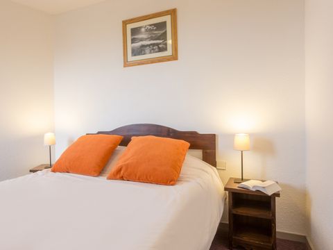APPARTEMENT 6 personnes - 1 chambre + 1 coin nuit