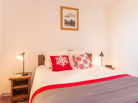 APPARTEMENT 6 personnes - 1 chambre + 1 coin nuit - orientation sud