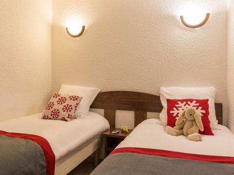 APPARTEMENT 6 personnes - 1 chambre + 1 coin nuit - orientation sud